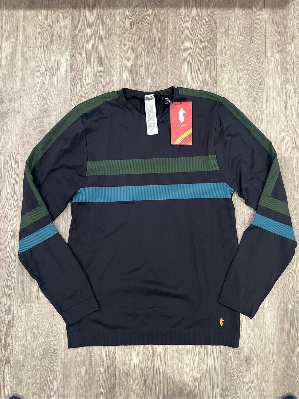 Men’s Cotopaxi Debajo Seamless Base Layer Crew Black - Green - Blue, XL
